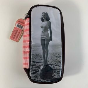 Soap & Glory cosmetic & brush travel bag zipper